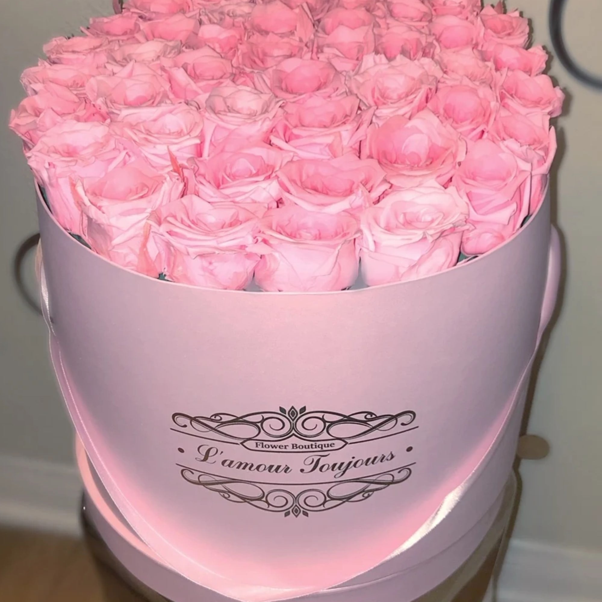 Everlasting Pink Signature Box - Real Roses that last up to 3 years