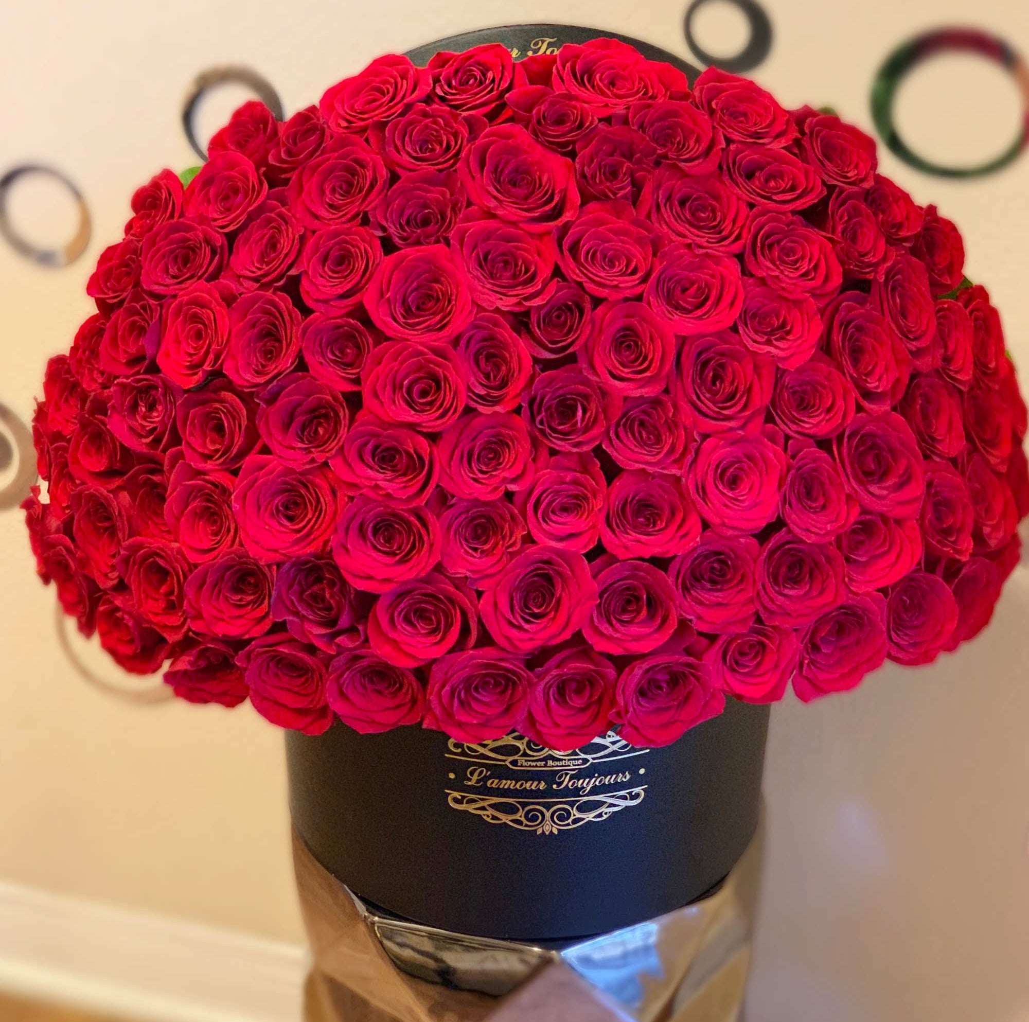 L'amour Toujours Roses Signature Box - Irvine Same Day Flower Delivery