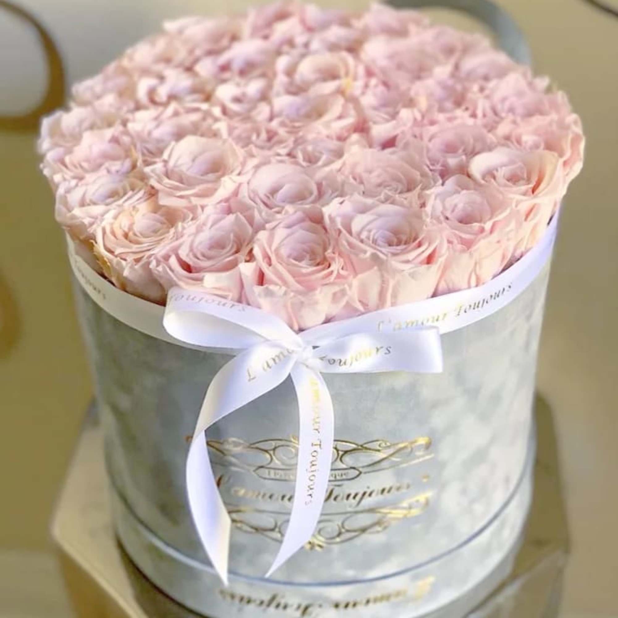 Everlasting Roses Pink Signature Box
