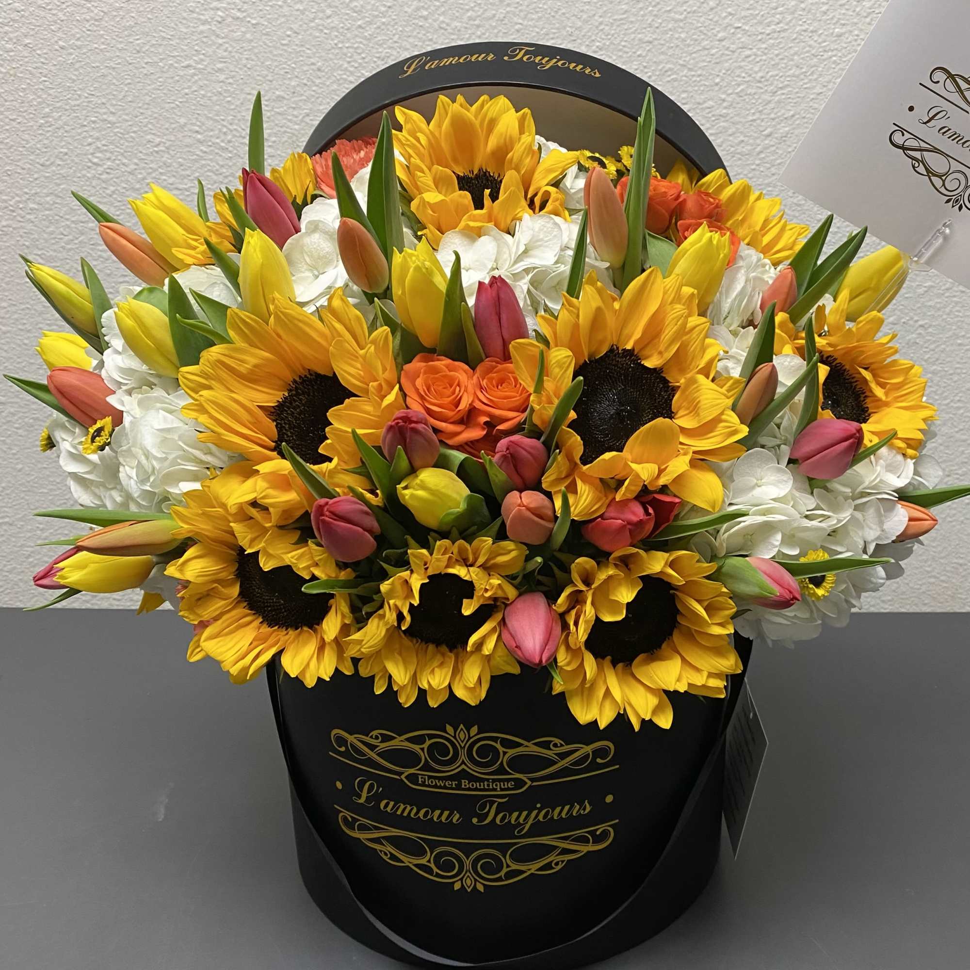 Sunflowers and everything nice Signature Box