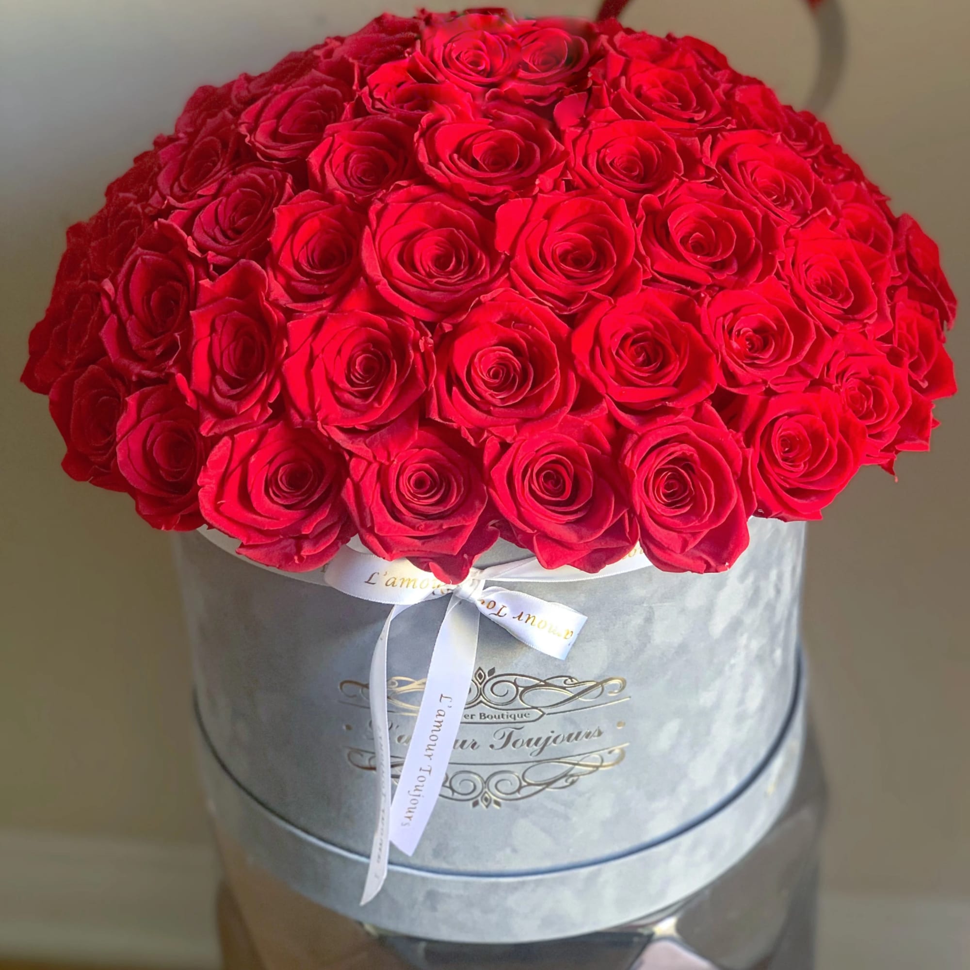 Everlasting Love Grand Signature Box - Real Roses that last up to 3 years