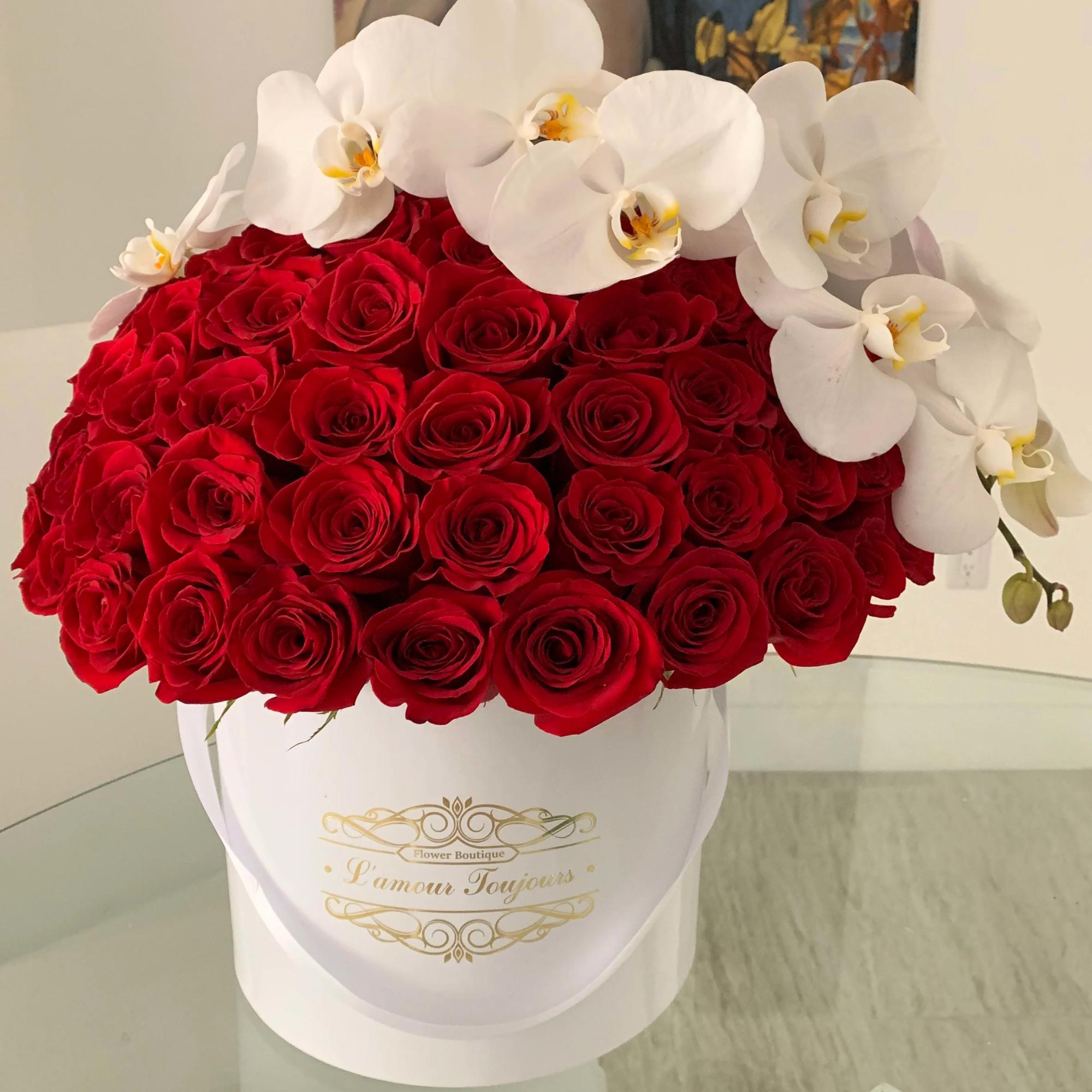 Newport Coast Signature Flower Box - Same Day Flower Delivery
