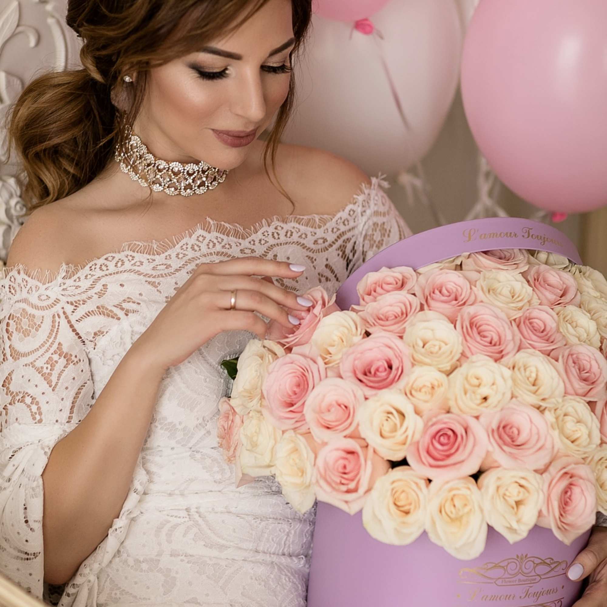 50 Roses Premium Box