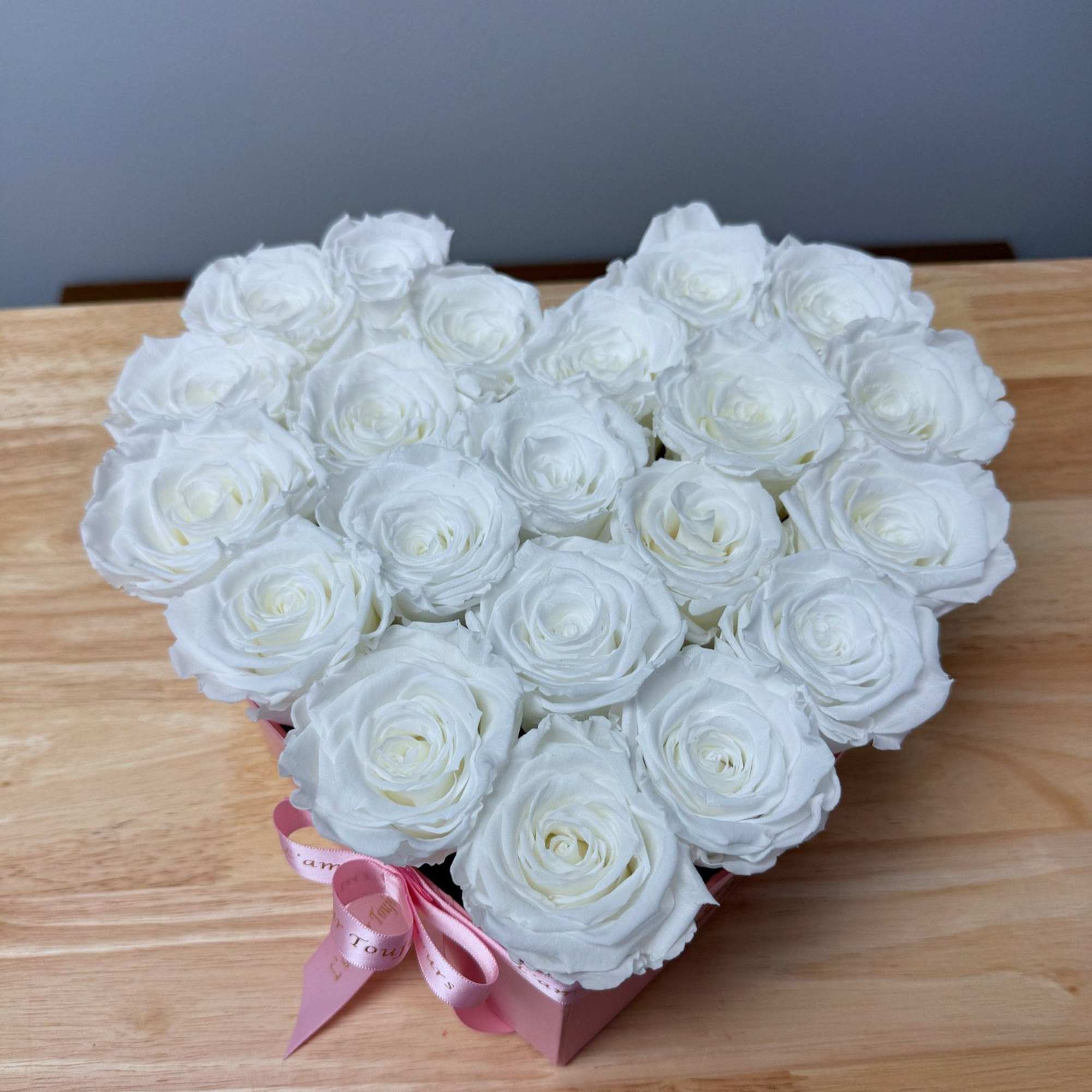 Everlasting Heart Signature Box - white roses