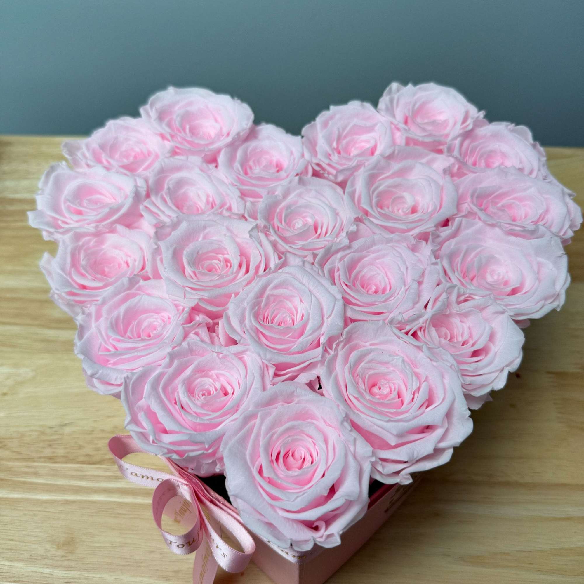 Everlasting Heart Signature Box - pink on pink